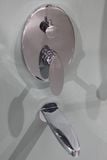 Sen tắm âm tường Fc-4004