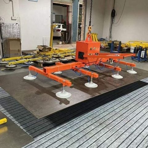 Máy nâng hạ kim loại dạng tấm