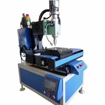 Máy tán đinh rive CNC thủy lực