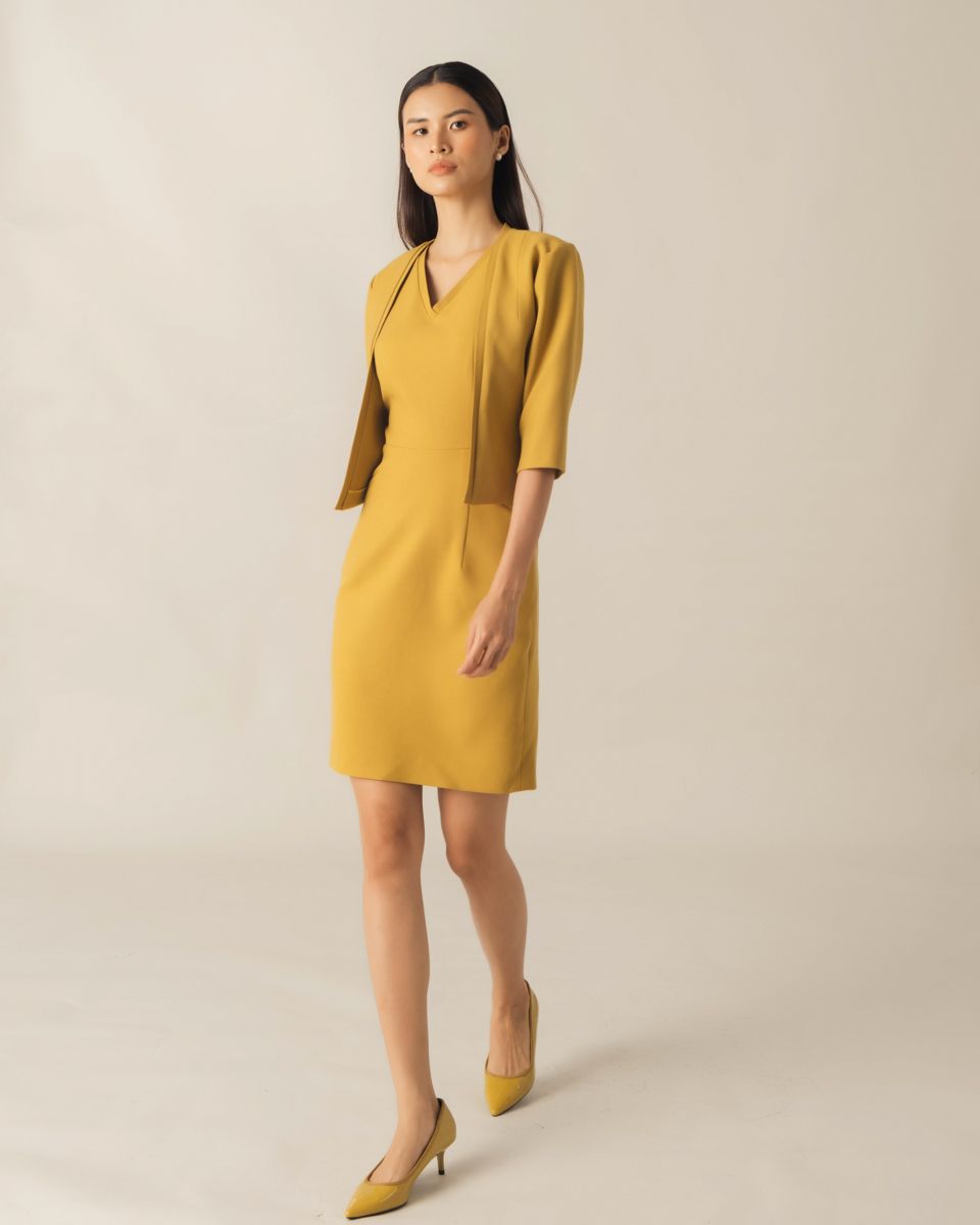 Áo Khoác Ruby Vàng Đậm Key Colour Trends