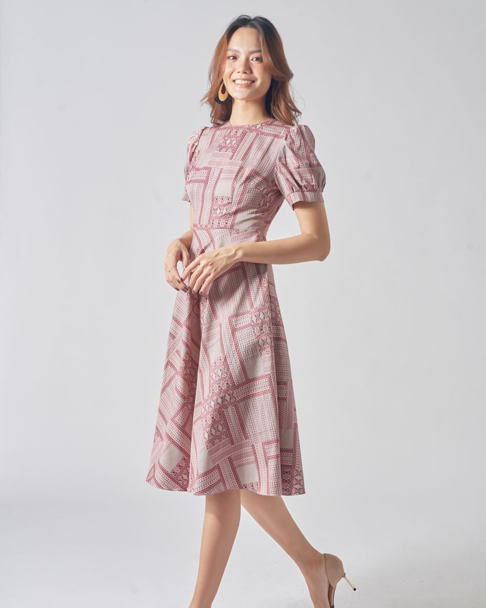 Đầm Linen Đỏ Họa Tiết