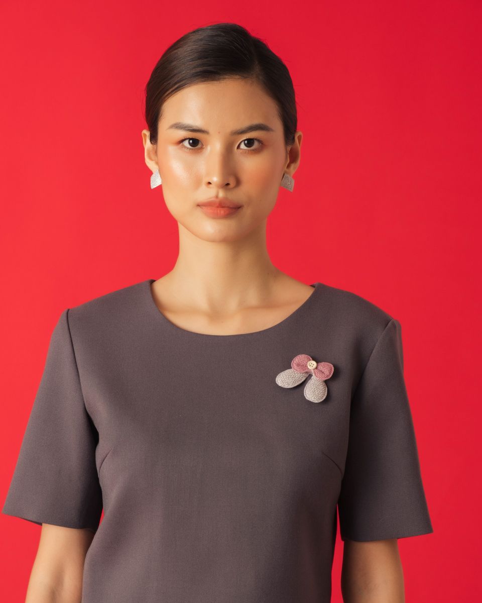Áo Kiểu Ruby Xám Key Colour Trends