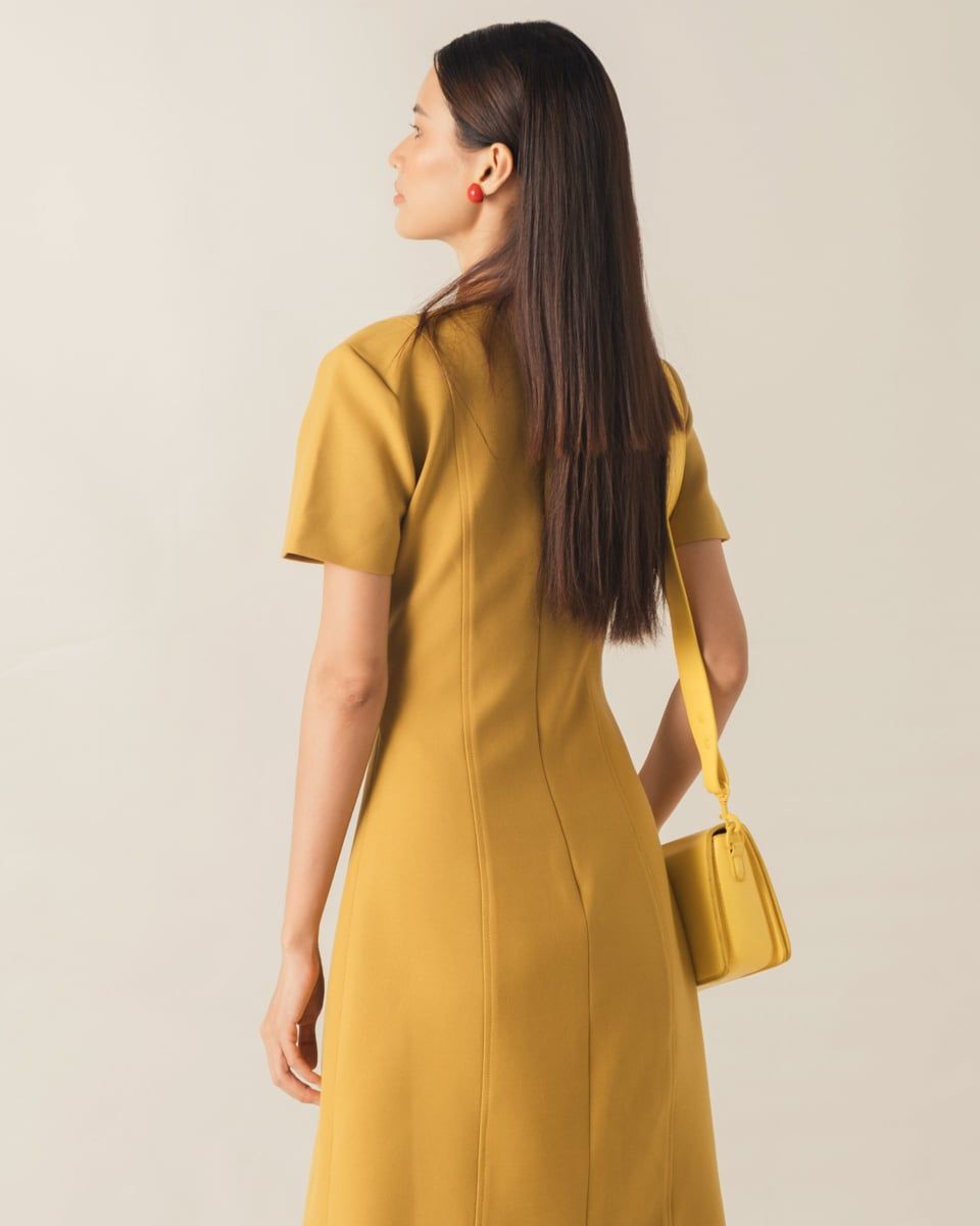 Đầm Ruby Vàng Đậm Key Colour Trends