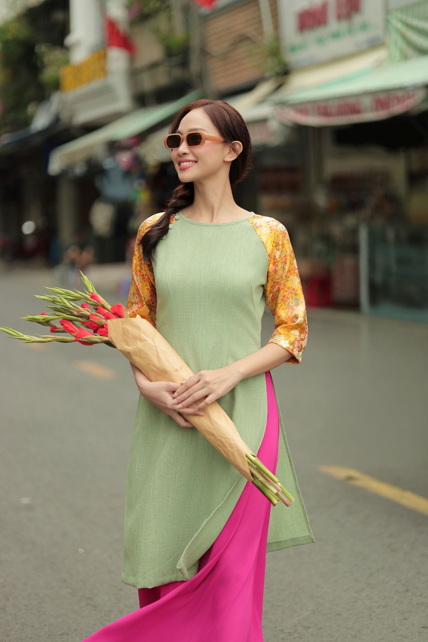 Áo Dài Gấm Xanh Cốm Bừng Sắc Xuân