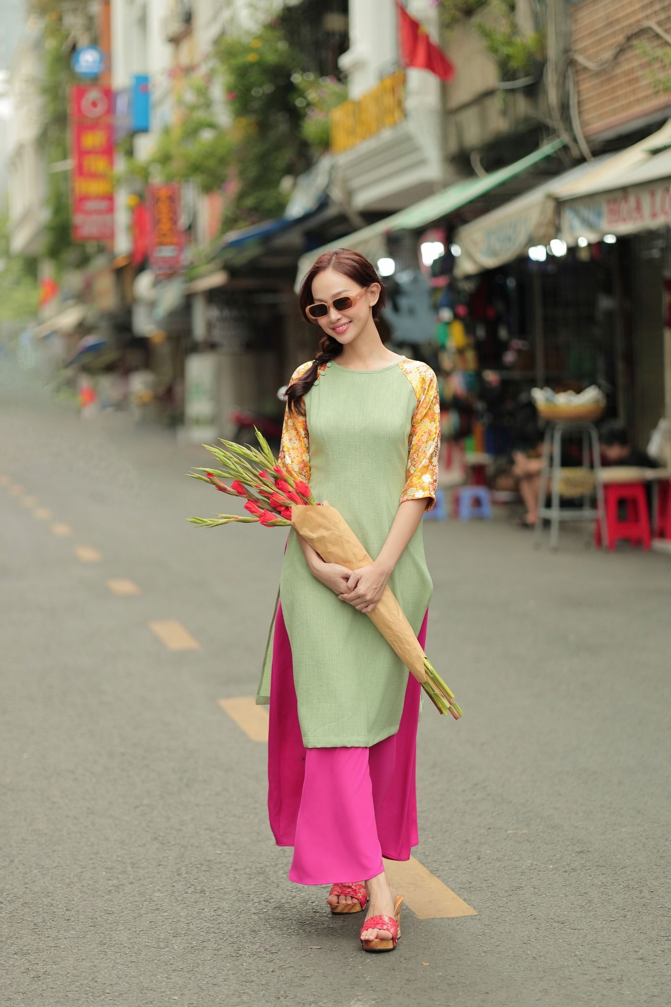 Áo Dài Gấm Xanh Cốm Bừng Sắc Xuân