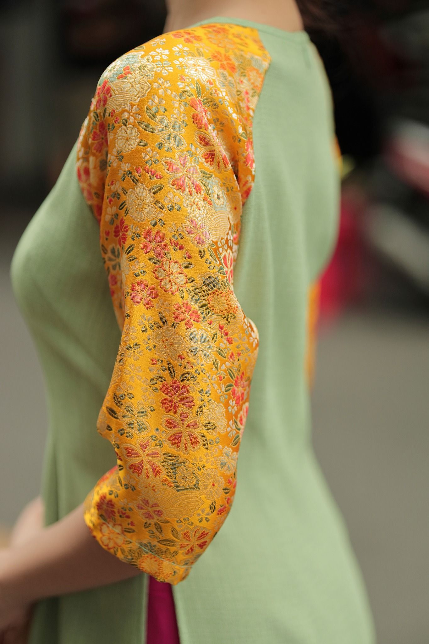 Áo Dài Gấm Xanh Cốm Bừng Sắc Xuân