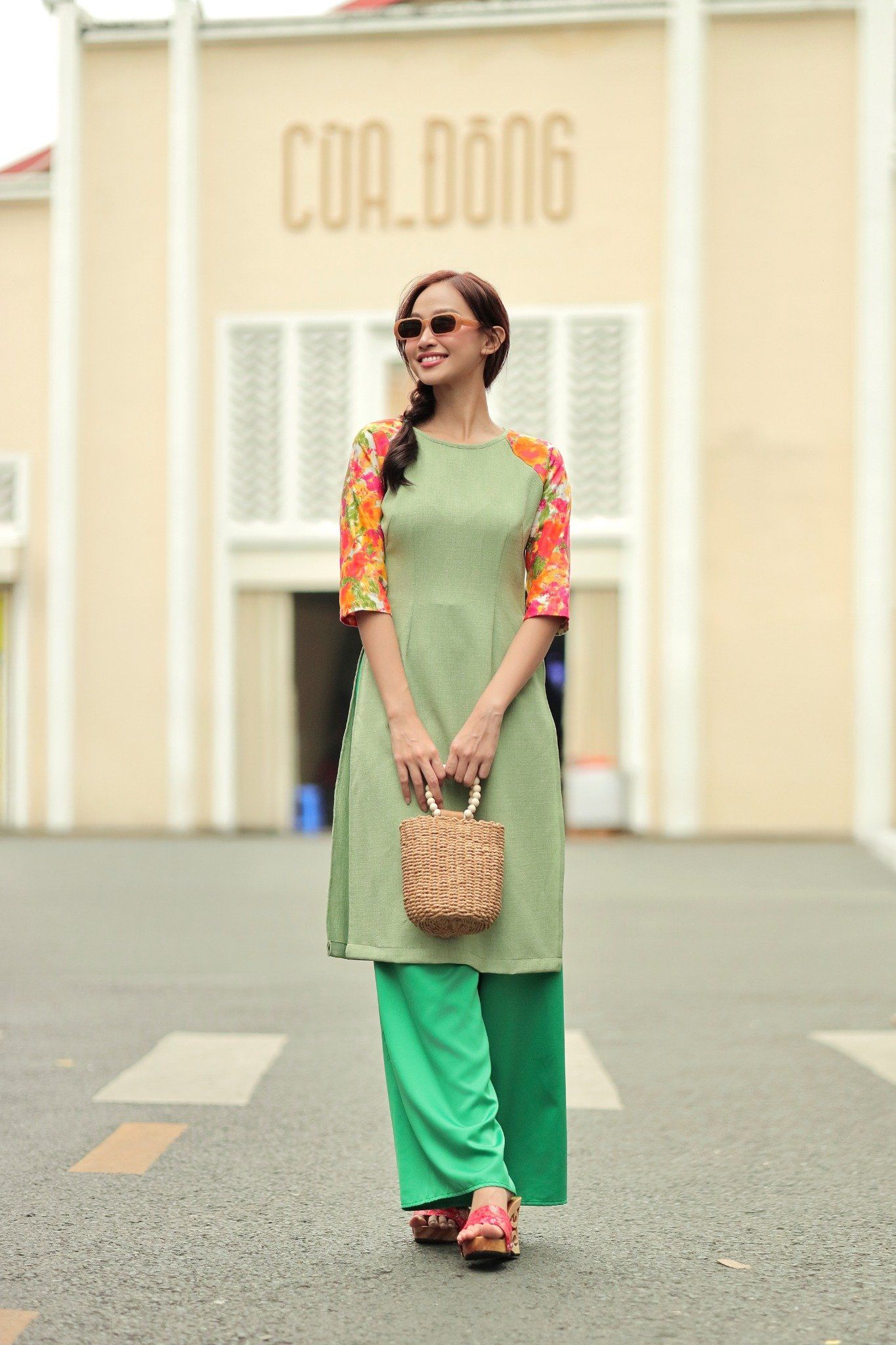 Áo Dài Gấm Xanh Cốm Bừng Sắc Xuân