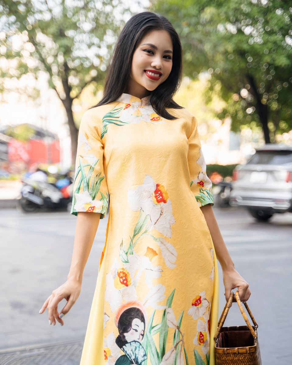 Chân Váy Lụa Vàng