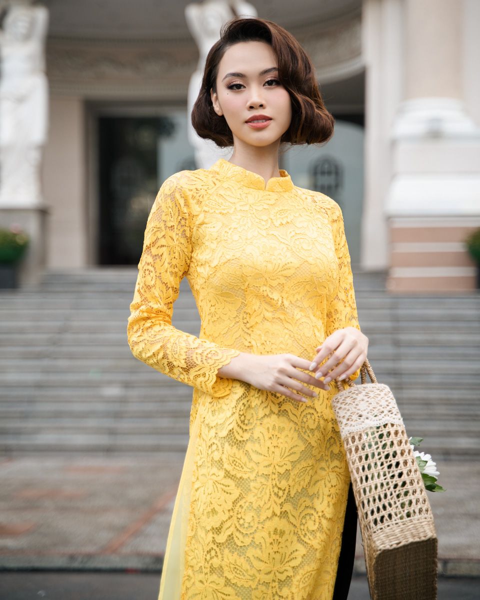 Áo Dài Ren Vàng Pride Việt Nam