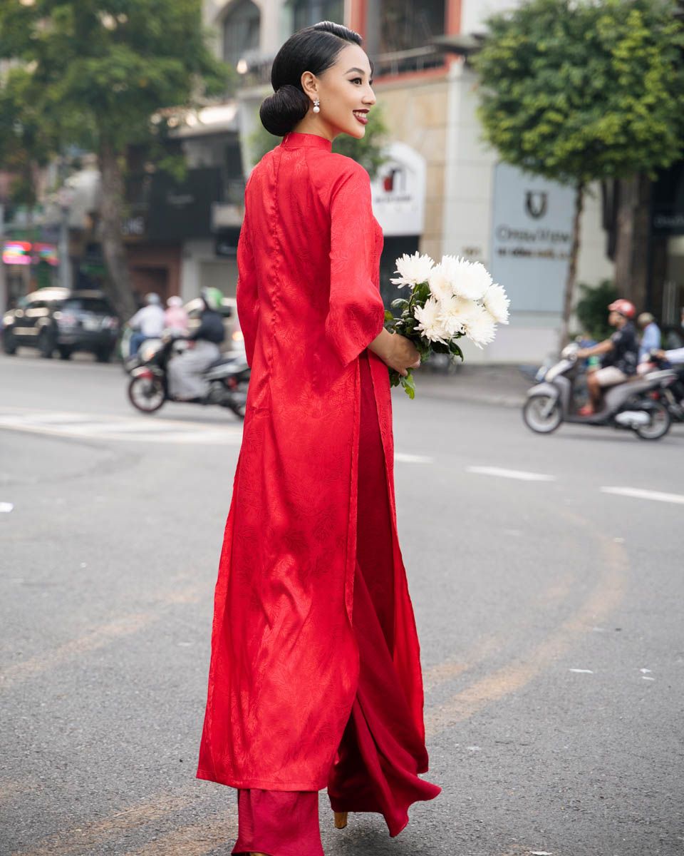 Áo Dài Gấm Đỏ Tay Loe Pride Việt Nam
