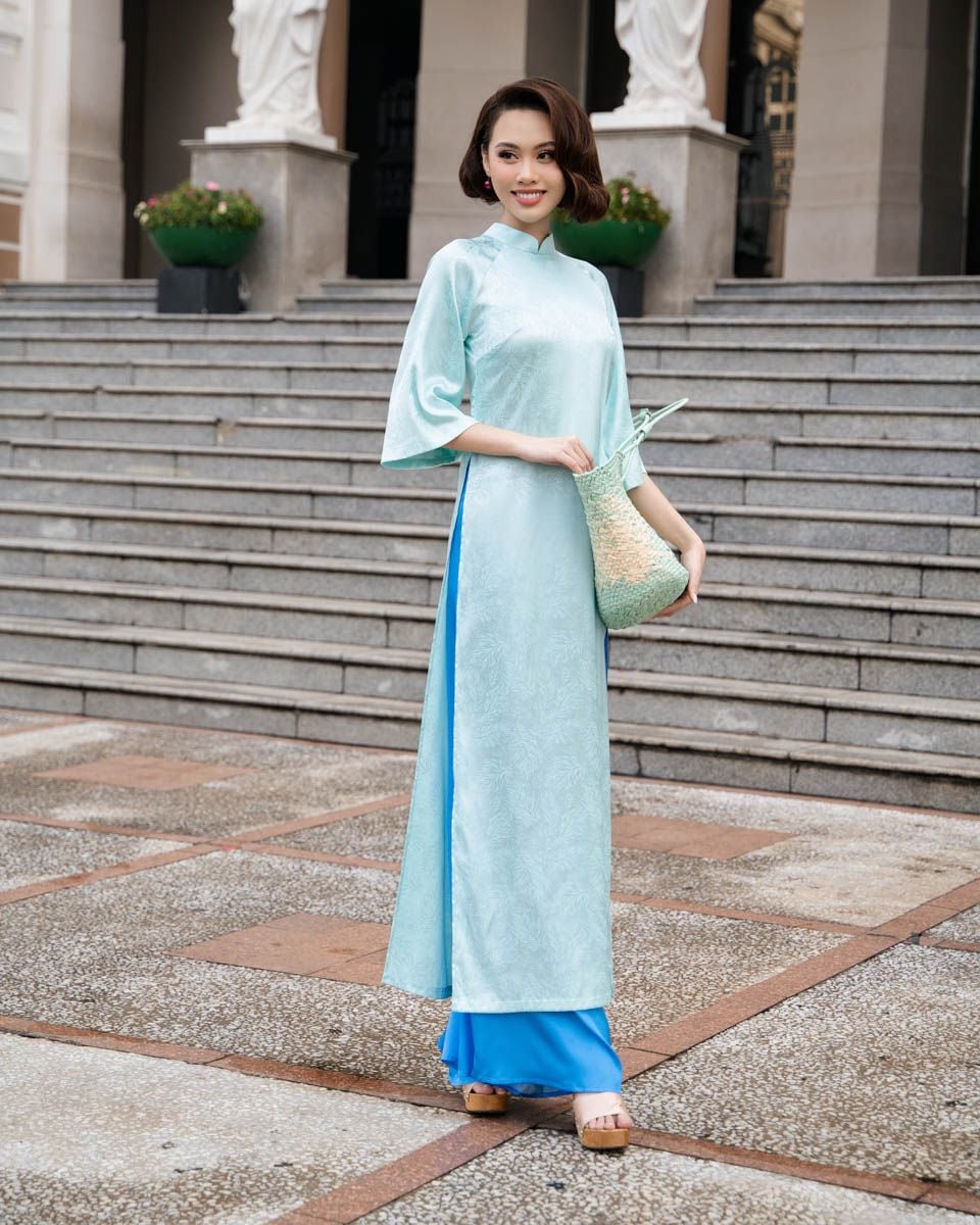 Áo Dài Lụa Xanh Pride Việt Nam