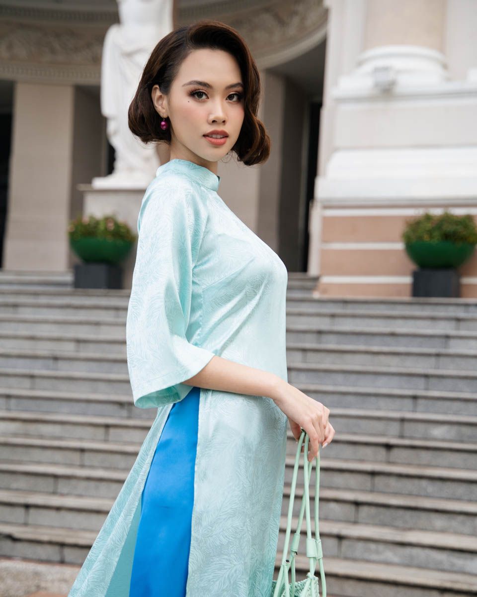 Áo Dài Lụa Xanh Pride Việt Nam