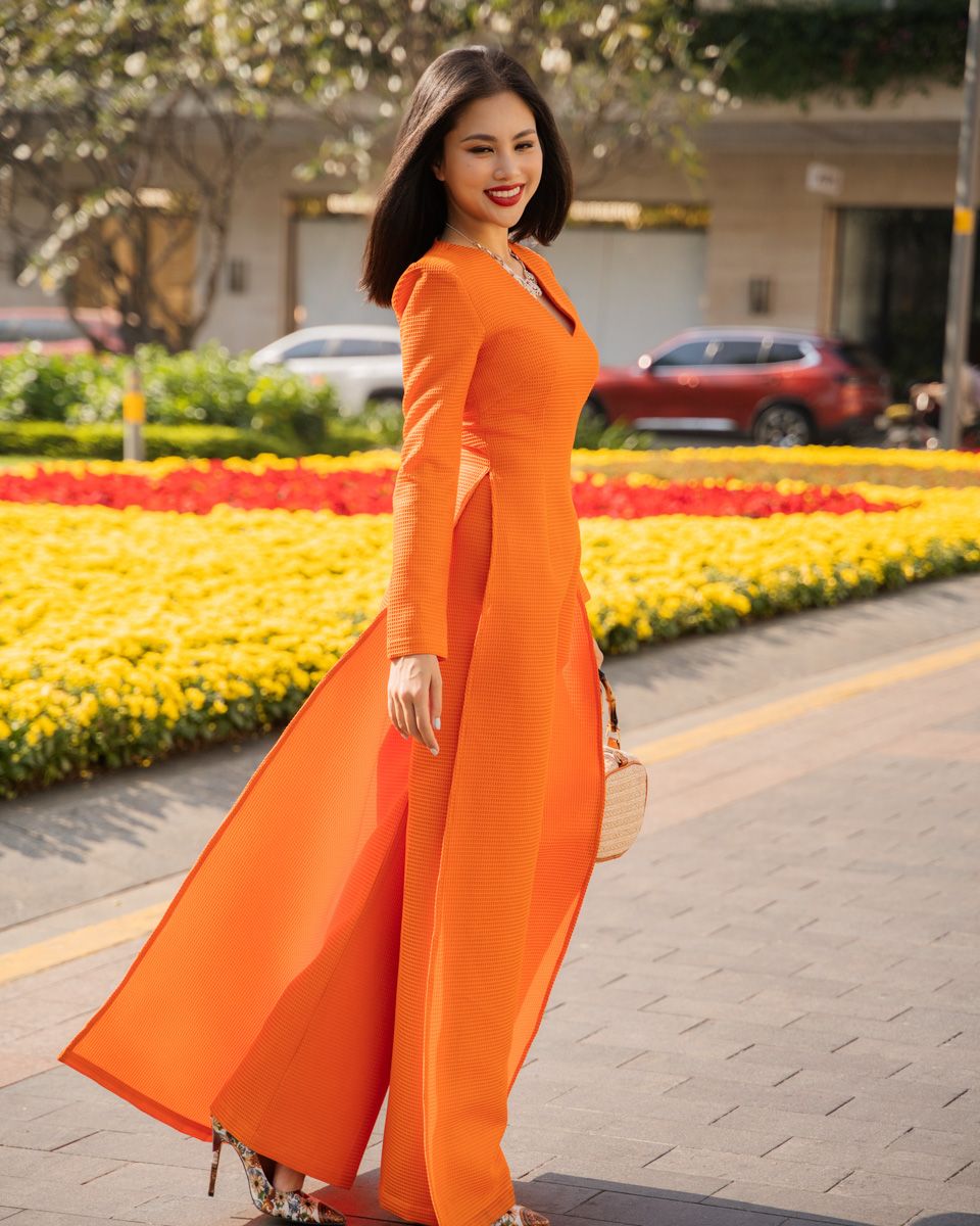 Áo Dài Nữ Gấm Cam Pride Việt Nam