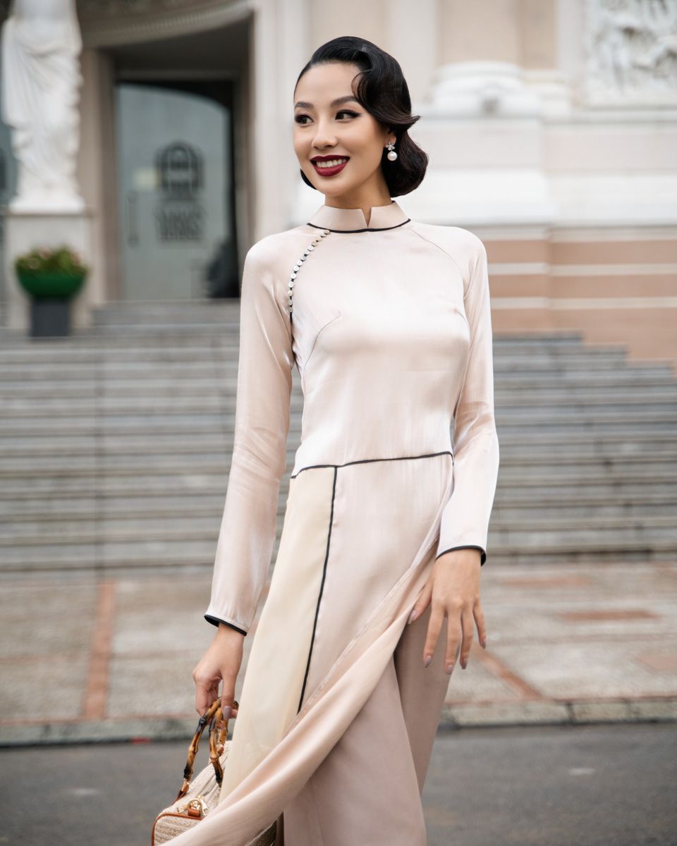 Áo Dài Nữ Kem Tơ Organza Pride Việt Nam