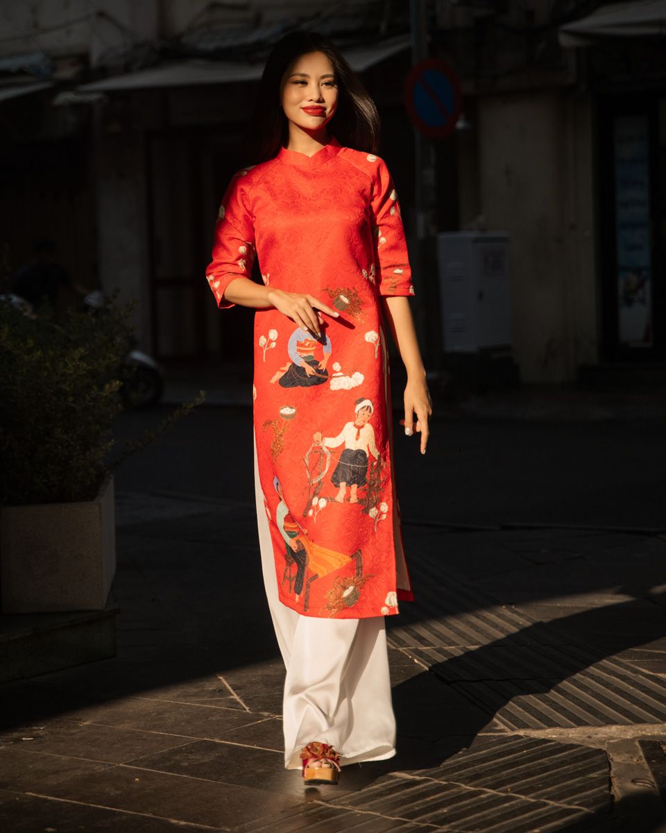 Áo Dài Nữ Gấm Đỏ Bông Cô Gái Pride Việt Nam