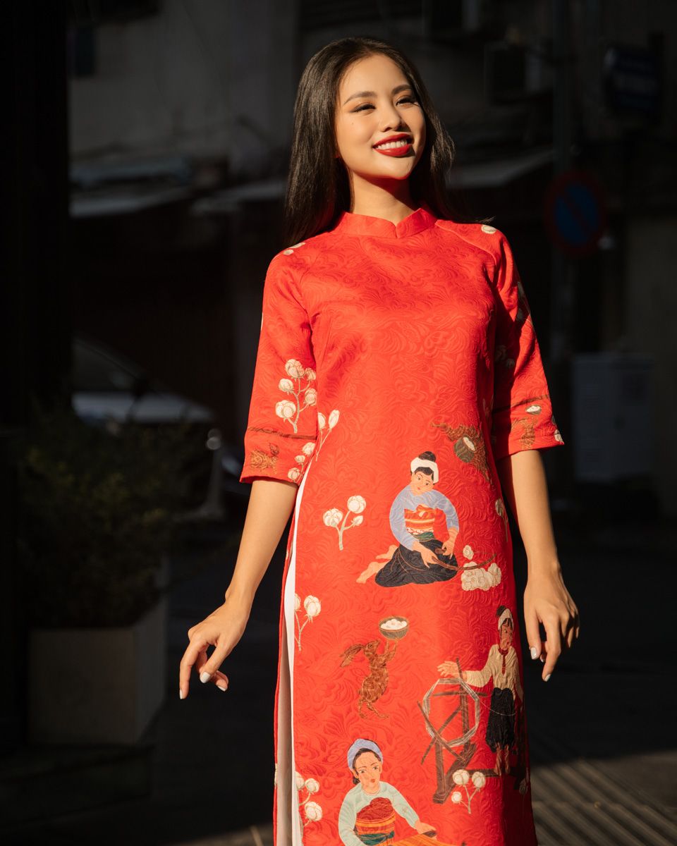 Áo Dài Nữ Gấm Đỏ Bông Cô Gái Pride Việt Nam