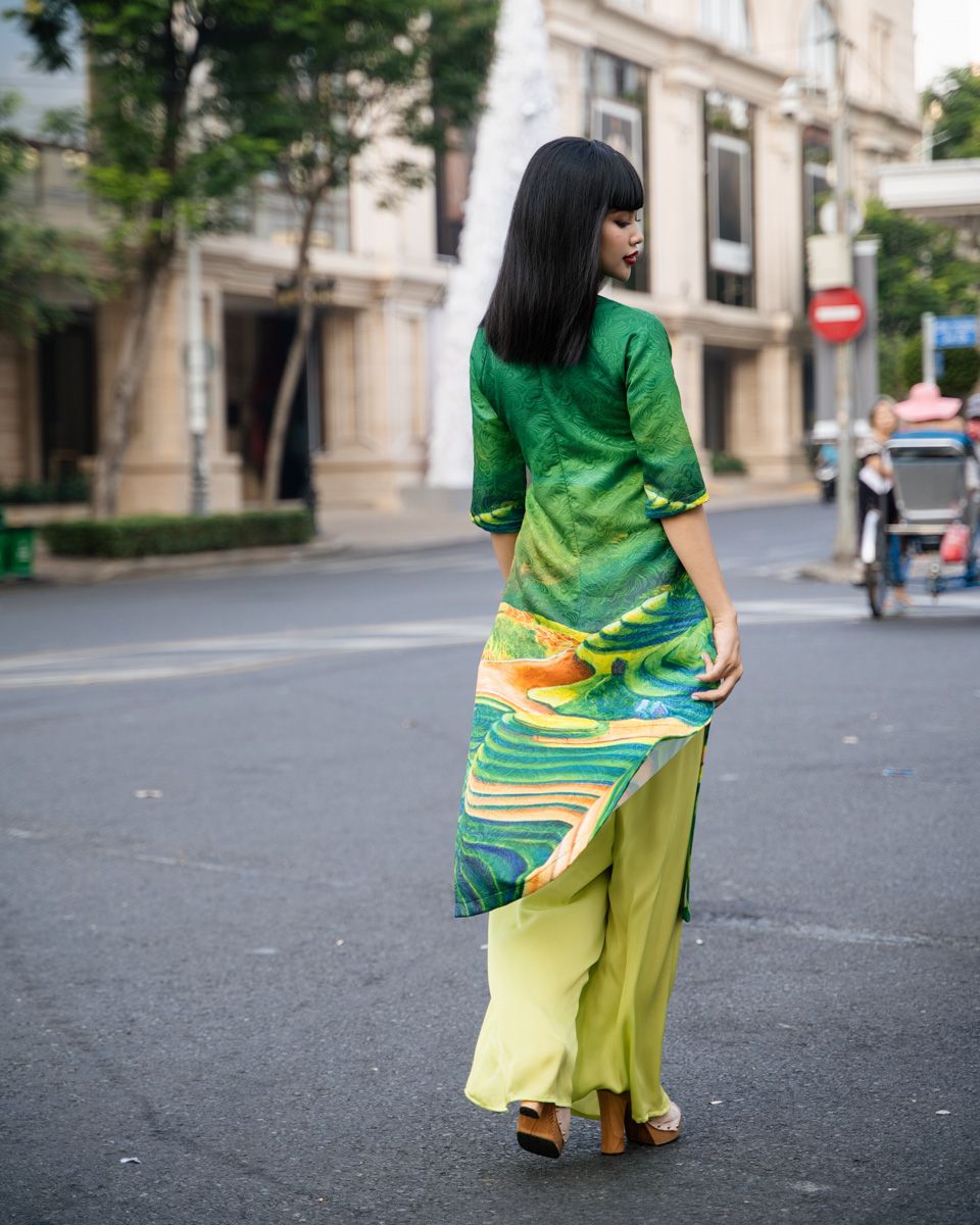 Áo Dài Nữ Gấm Xanh Bậc Thang Pride Việt Nam