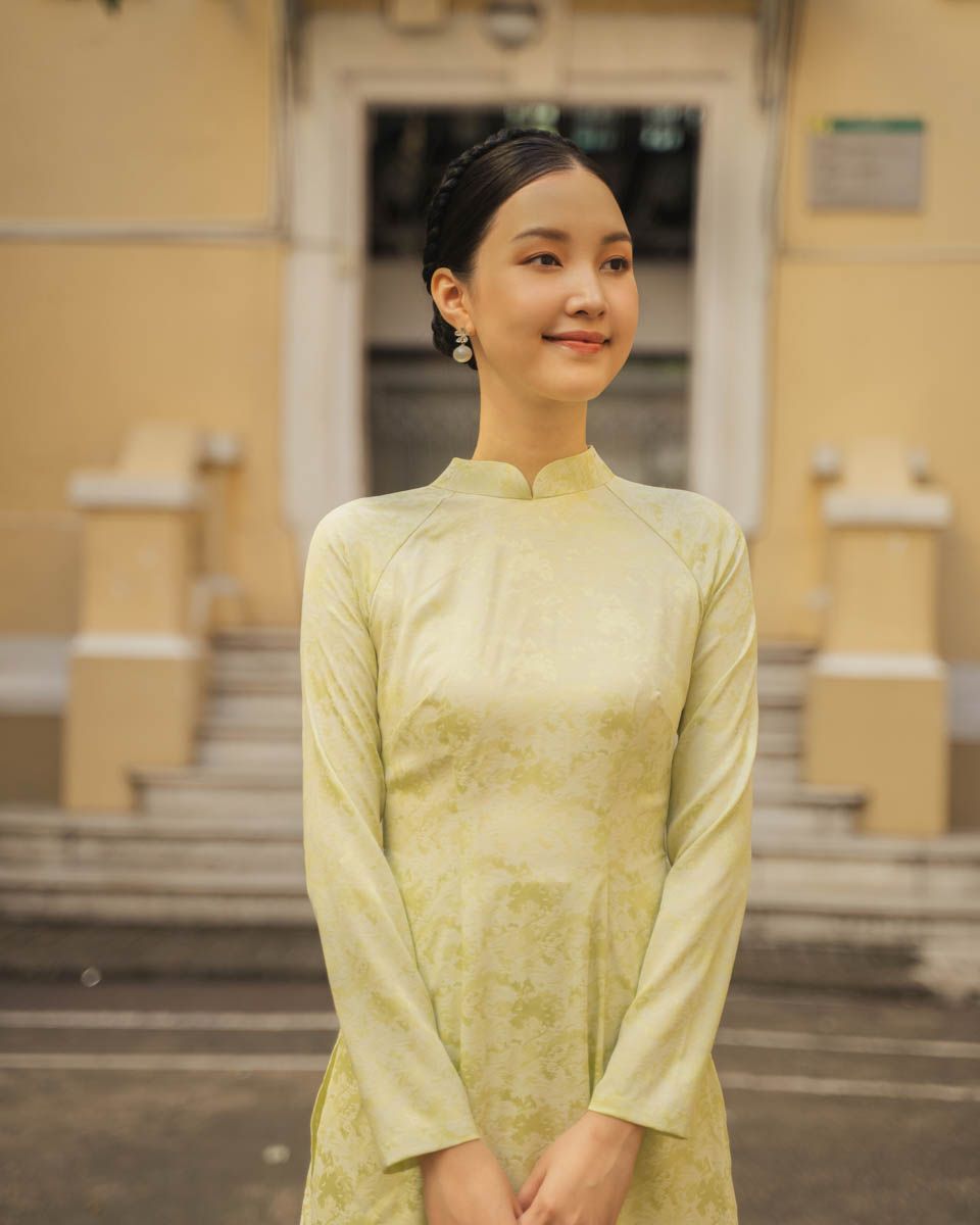 Áo Dài Lụa Vàng Pride Viêt Nam
