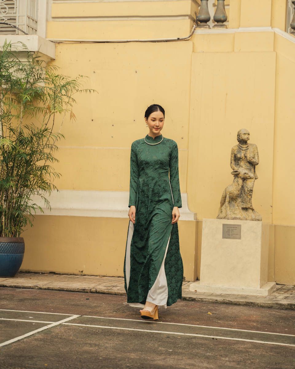 Áo Dài Lụa Xanh Lá Pride Việt Nam