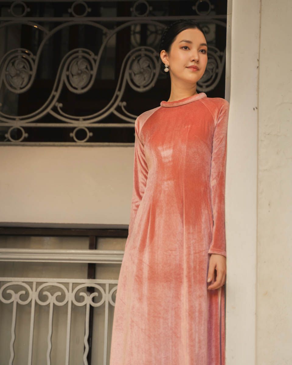 Áo Dài Nữ Nhung Hồng San Hô Pride Việt Nam