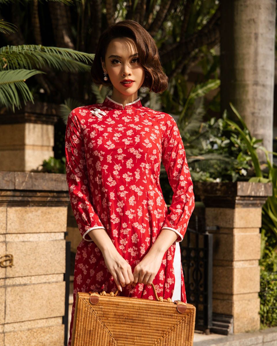 Áo Dài Linen Đỏ Hoa Pride Việt Nam