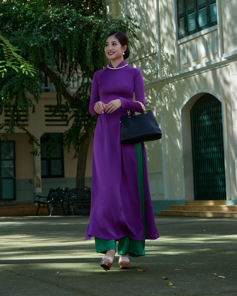 Áo Dài Lụa Tím Pride Việt Nam