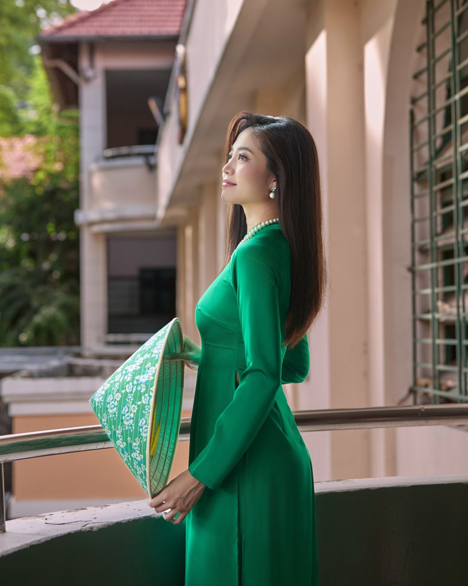 Quần Áo Dài Lụa Xanh Lá