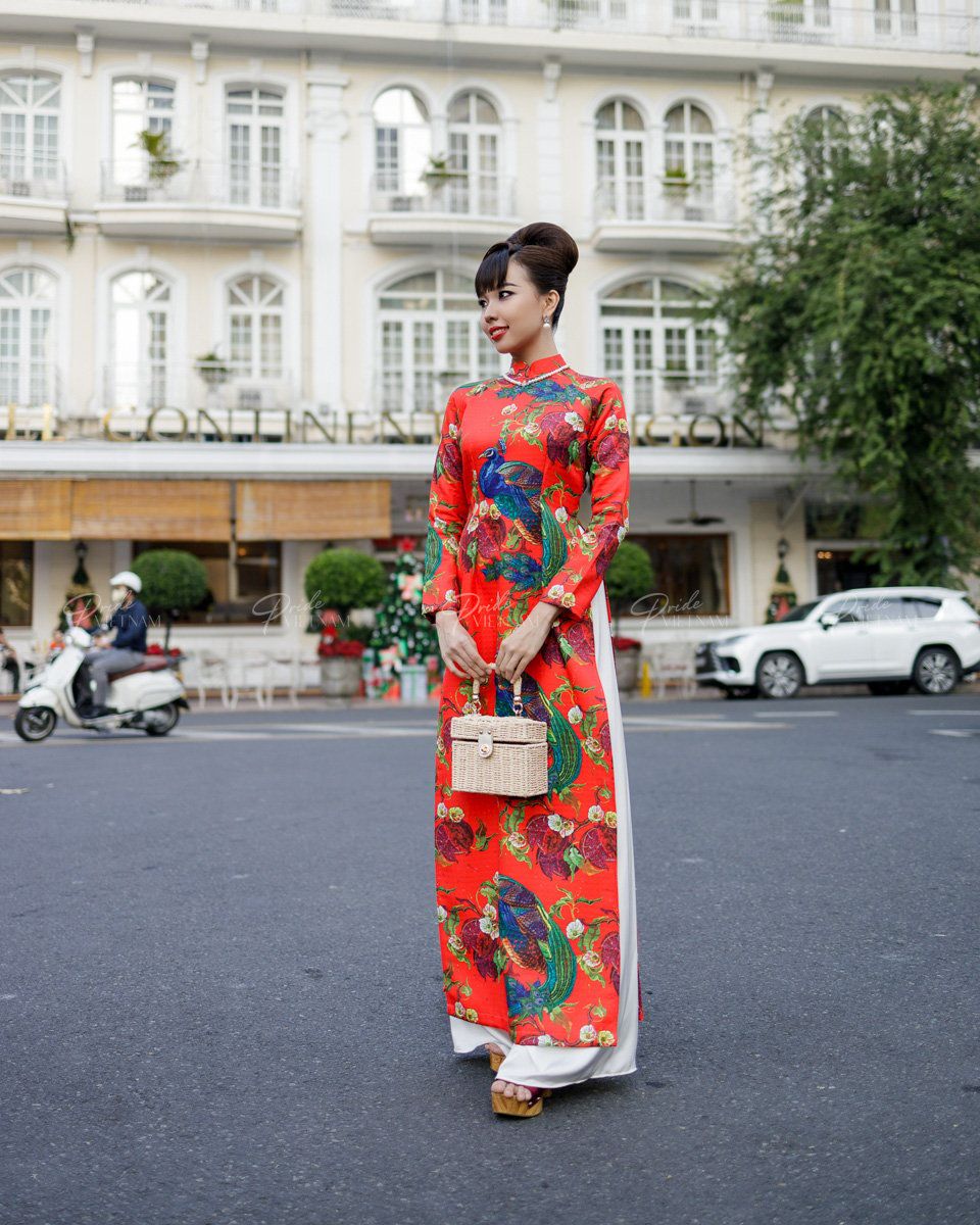Áo Dài Nữ Gấm Đỏ Cam Pride Việt Nam