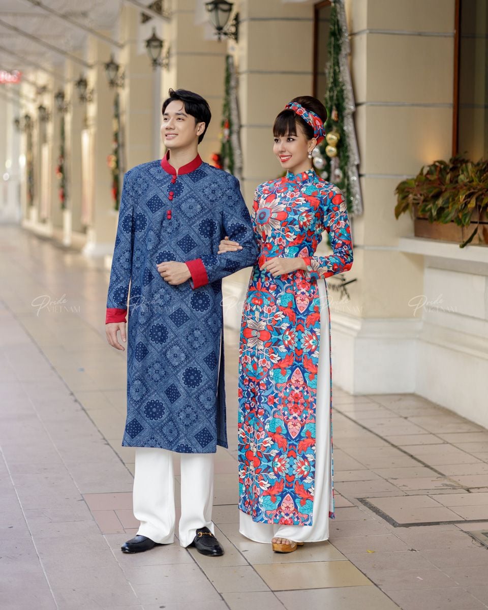 Áo Dài Nữ Gấm Họa Tiết Hoa Lá Pride Việt Nam