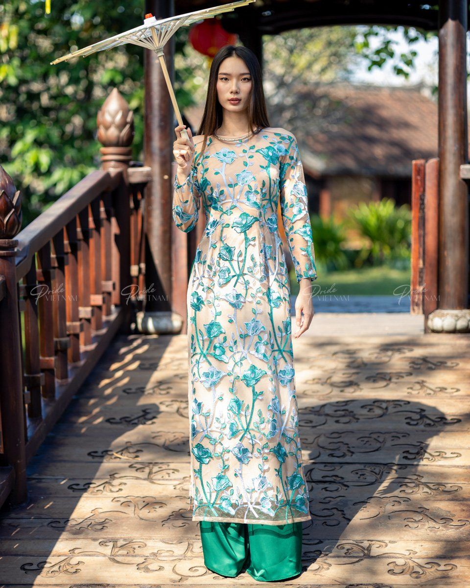 Áo Dài Nữ Ren Xanh Pride Việt Nam