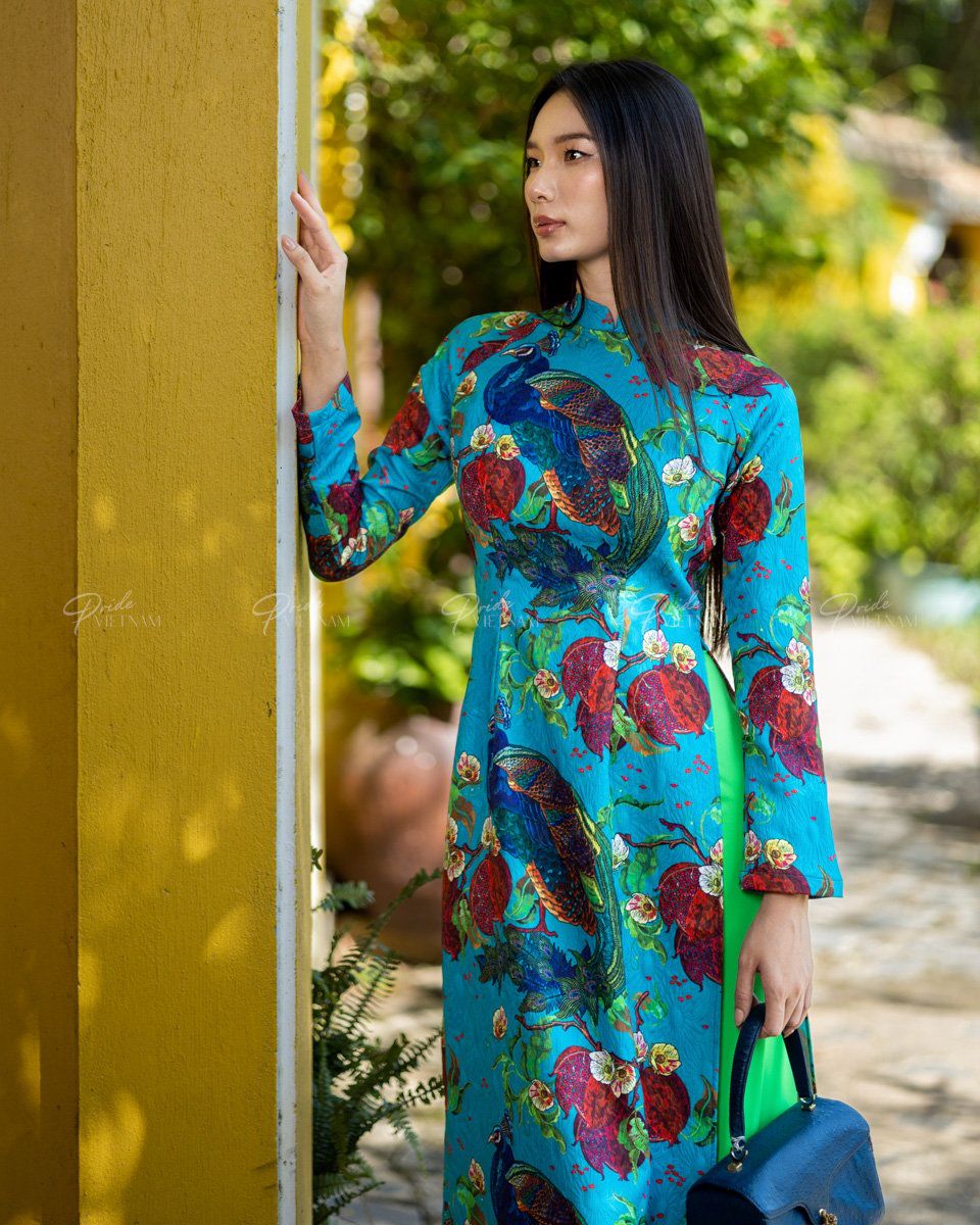 Áo Dài Nữ Gấm Xanh Công Pride Việt Nam