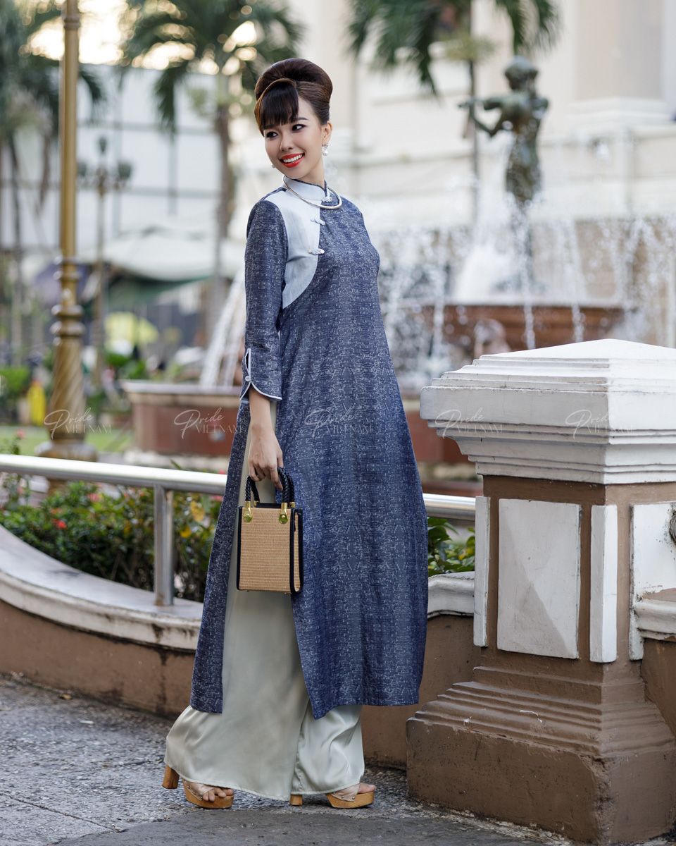 Áo Dài Linen Xanh Đen Pride Việt Nam