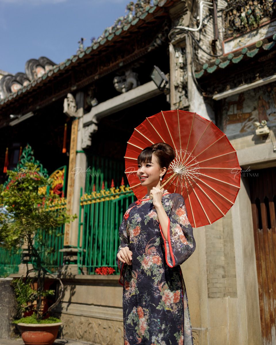 Áo Dài Voan Xanh Hoa Pride Việt Nam