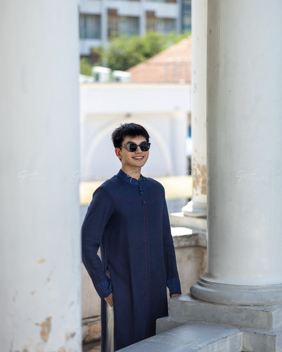 Áo Dài Nam Linen Xanh Đen Đột Chỉ