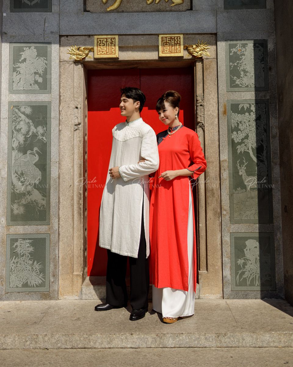 Áo Dài Nam Linen Trắng Xếp Ly Đột Chỉ