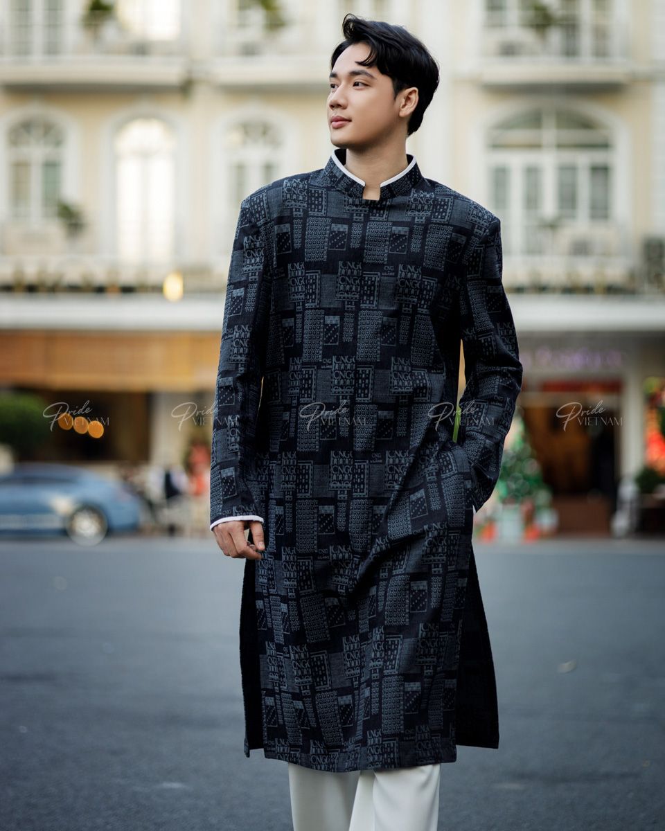 Áo Dài Jean Nam Xanh Đen Họa Tiết Pride Việt Nam