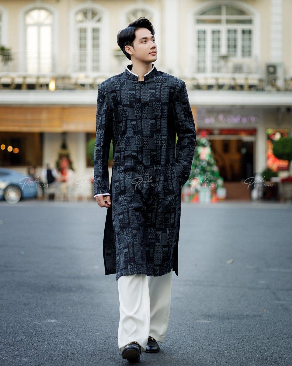Áo Dài Jean Nam Xanh Đen Họa Tiết Pride Việt Nam