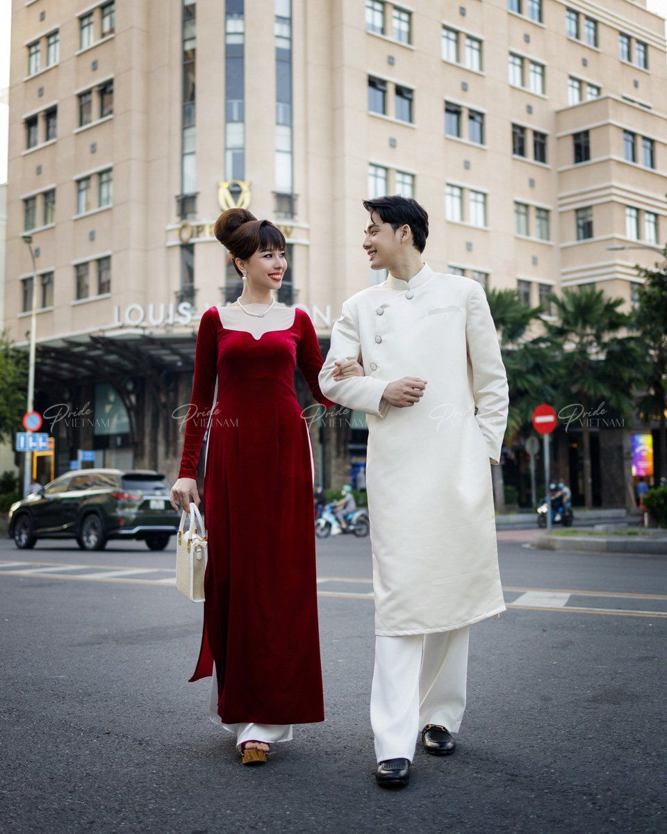Áo Dài Gấm Nam Kem Pride Việt Nam
