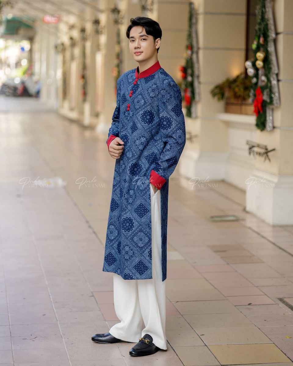 Áo Dài Nam Jean Xanh Đen Họa Tiết