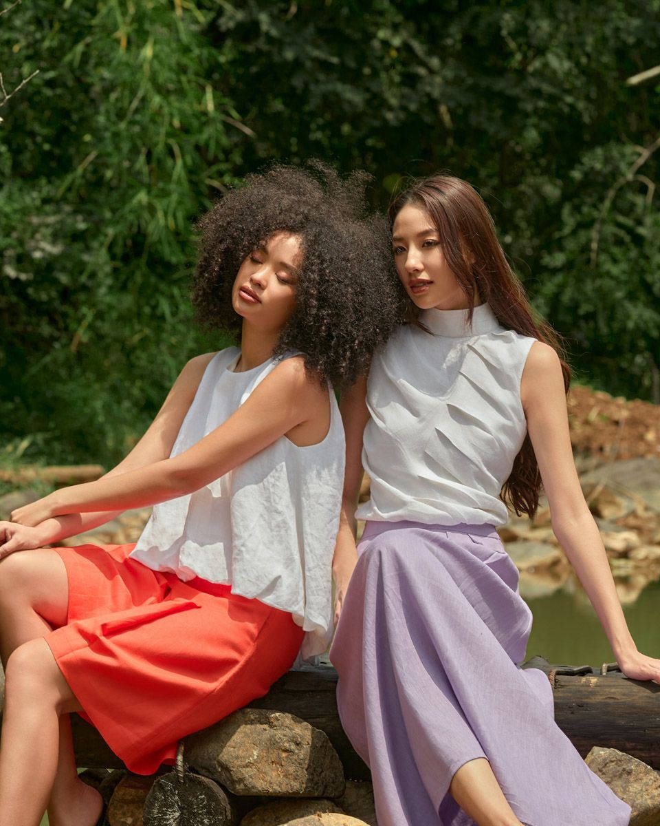 Áo Kiểu Linen Trắng Into The Wood