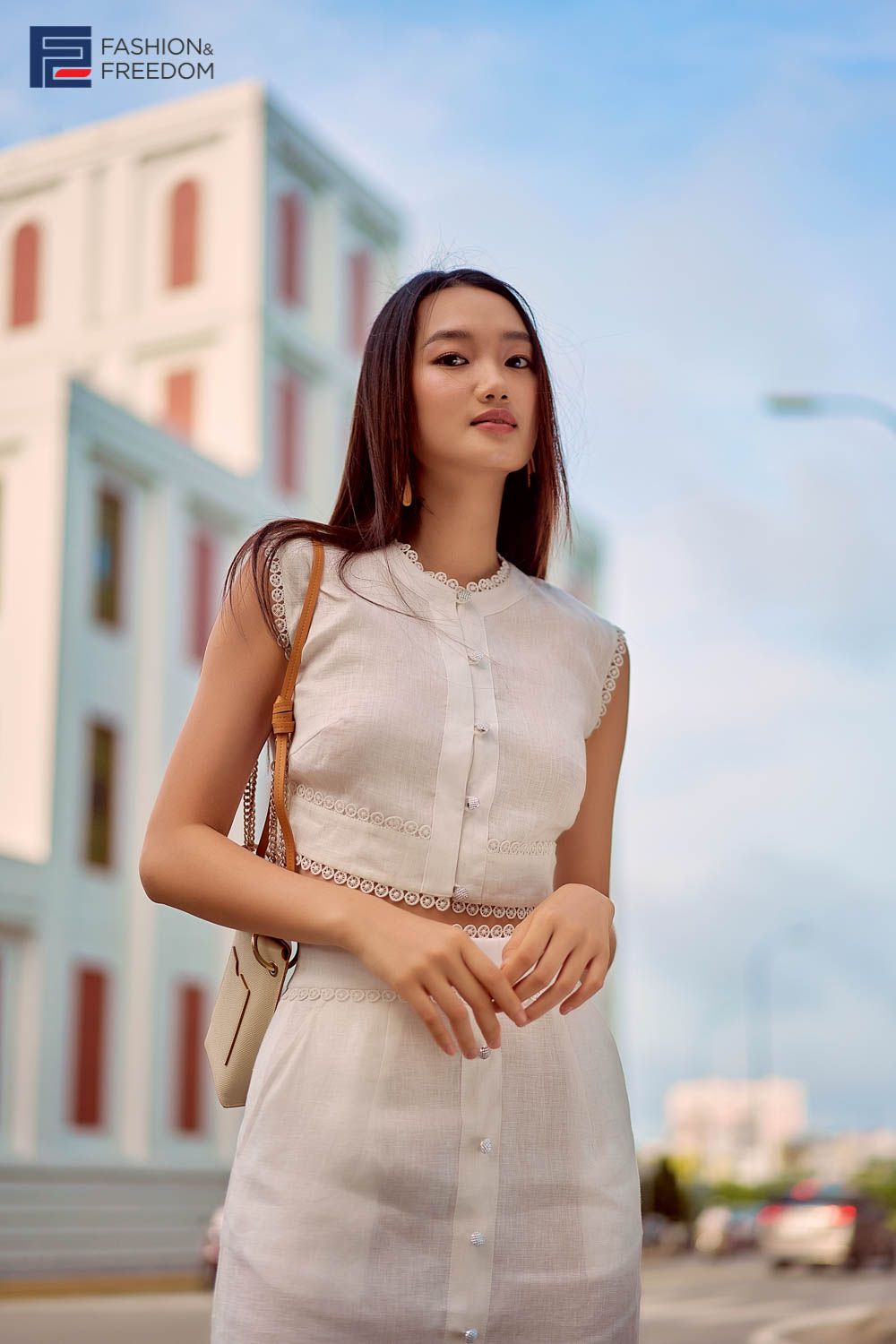 Áo Kiểu Linen Trắng Summer Muse