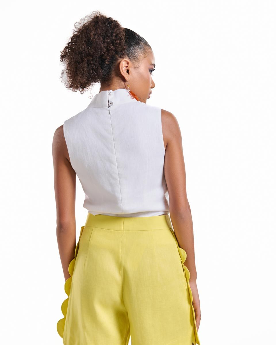 Quần Short Linen Nữ Vàng Lemon