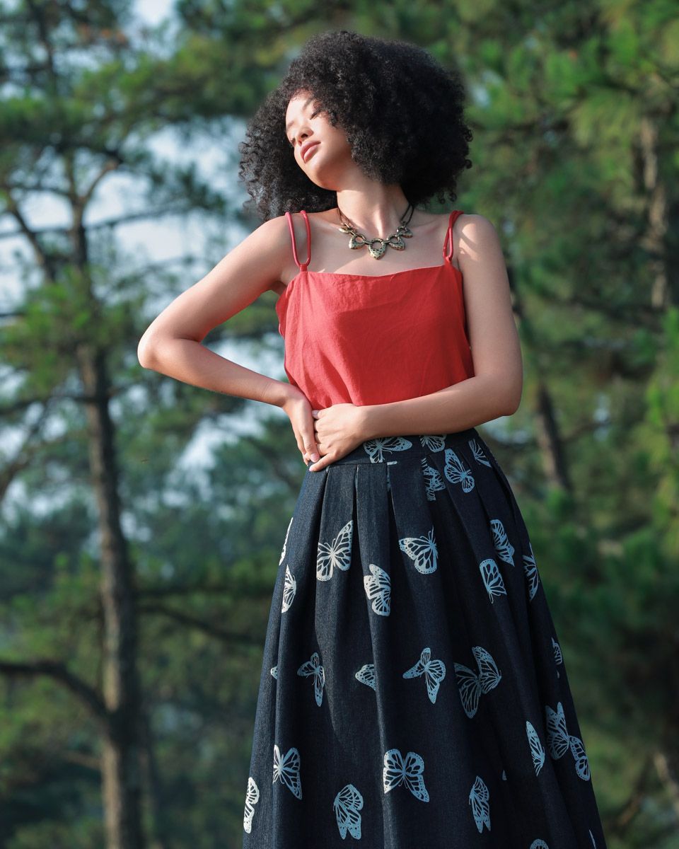 Áo Kiểu Linen Đỏ Into The Wood