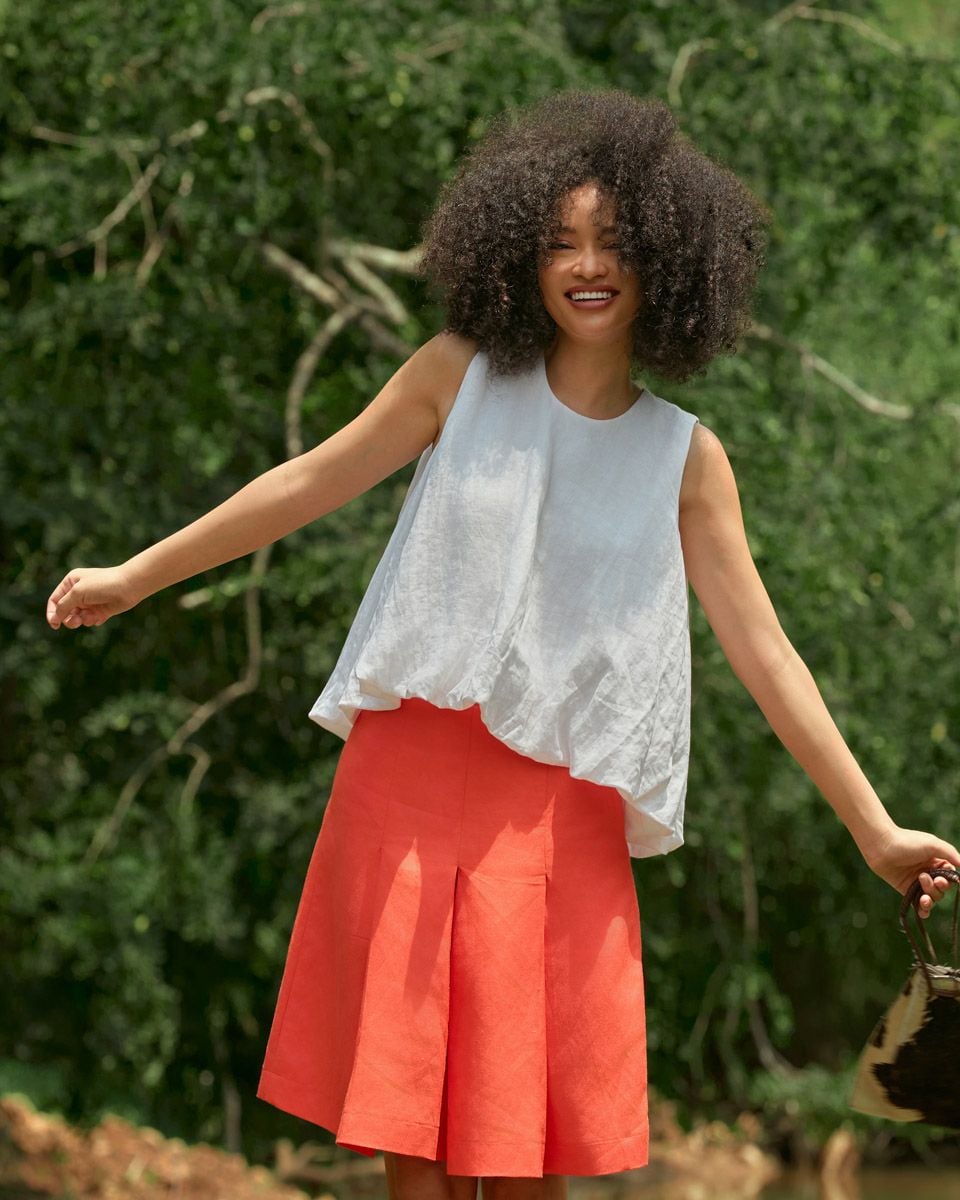 Áo Kiểu Linen Trắng Into The Wood