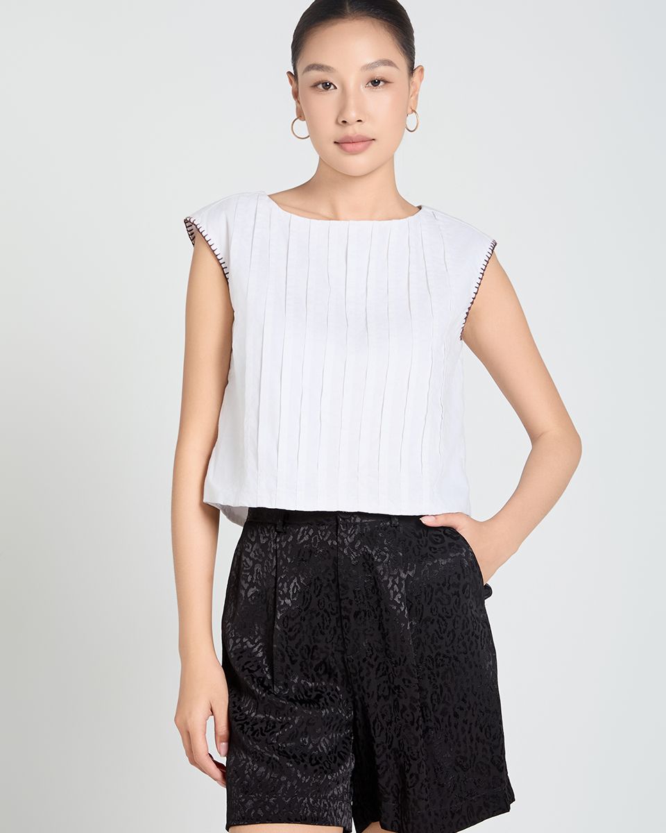 Quần Short Lụa Nữ Đen Họa Tiết A Touch Of Effortless Elegance