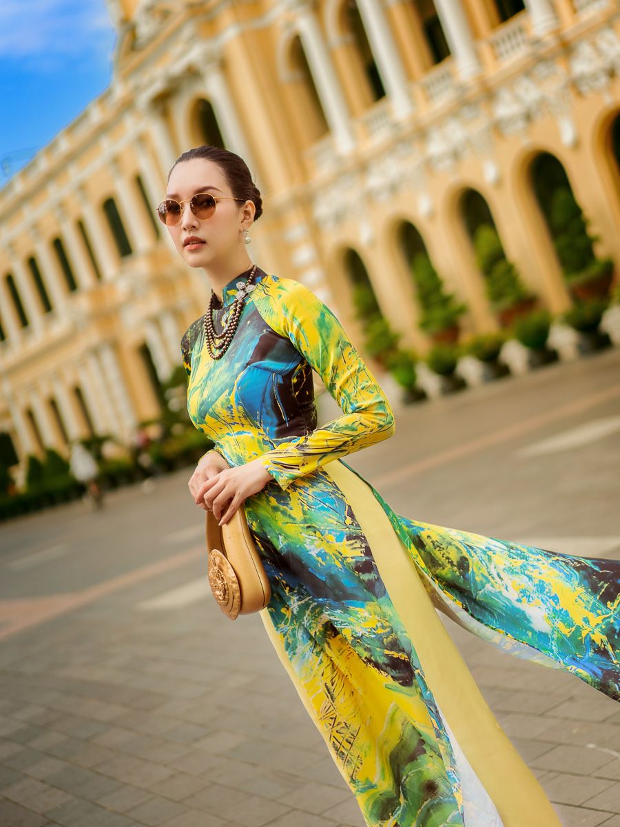 Áo Dài Lụa Họa Tiết Xanh Vàng Hồn Việt