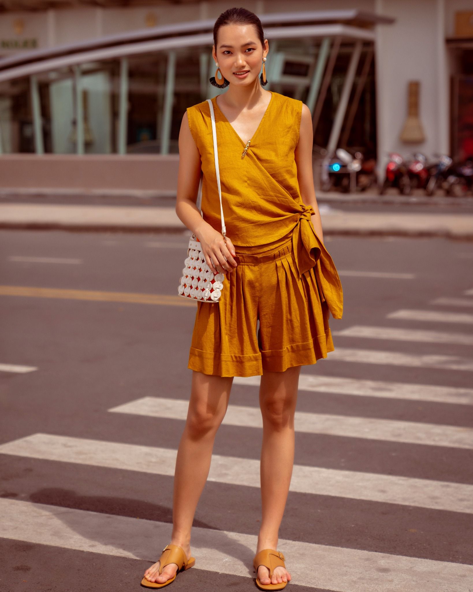 Áo Kiểu Linen Vàng Nghệ Autumn Charm