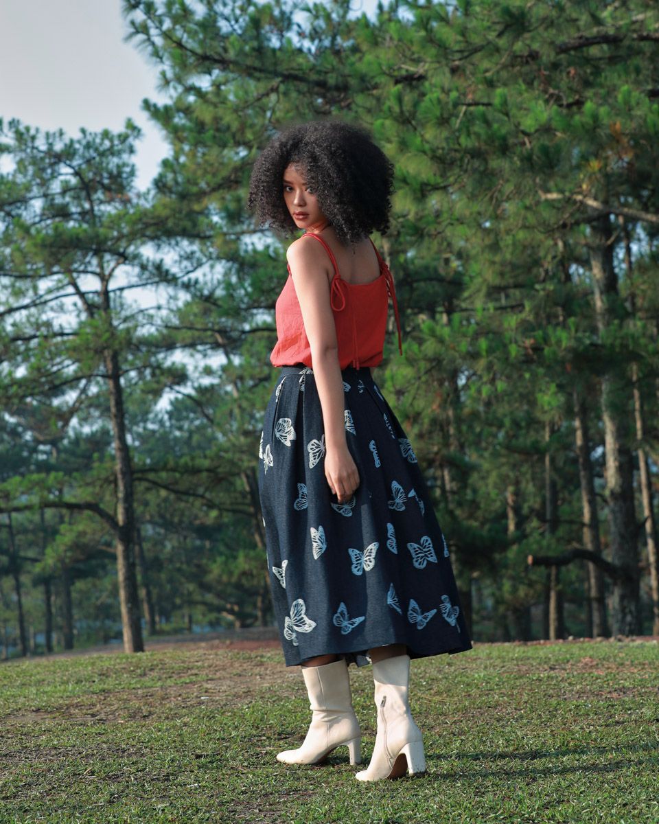 Áo Kiểu Linen Đỏ Into The Wood