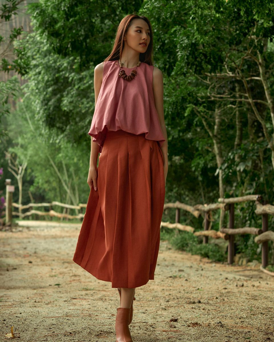 Áo Kiểu Linen Hồng Dâu Into The Wood