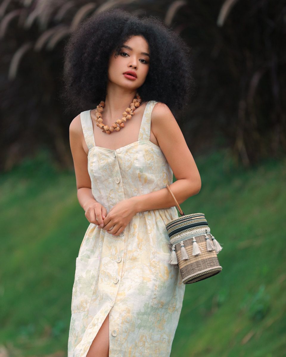Đầm Linen Kem Hoa Xanh Into The Wood
